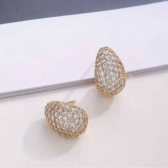 🎊 NEW Swarovski sparkling crystal teardrop earrings 🎊 - Picture 4 of 5